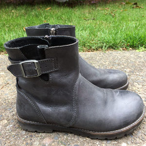 Birkenstock Black Leather Stowe Boot, size 37